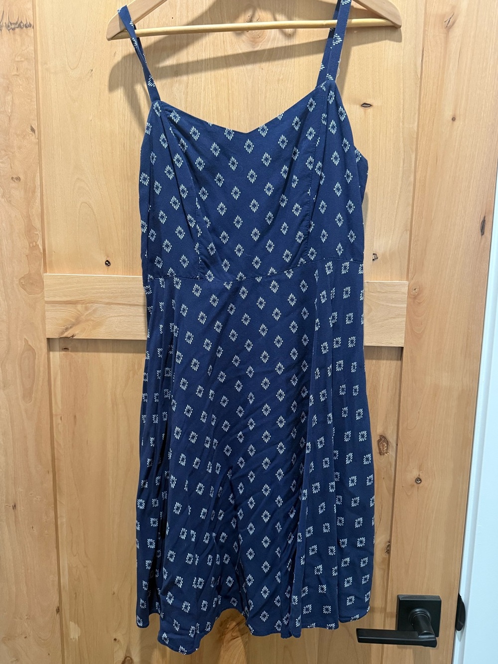 Old Navy Navy Diamond-Print Spaghetti Strap Midi Dress